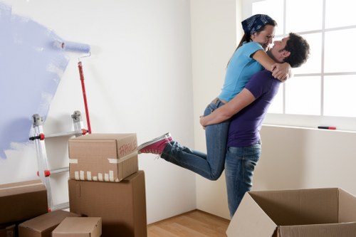 Storage and unloading support during house removals in Woodside